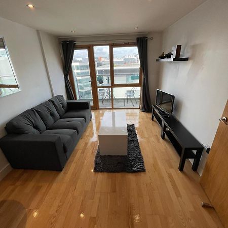 Rooshaus Leeds Docks Lägenhet Exteriör bild
